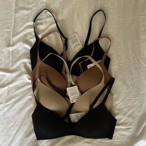 NWT Four Lululemon take shape bras SIZE 32A